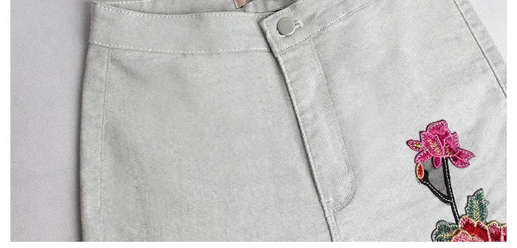 2017 Hot Fashion Women Clothing White Jeans 3D Embroidery Slim Feet Pants Jeans Knee Hole Female Pencil Pants Trousers Leggings (21)