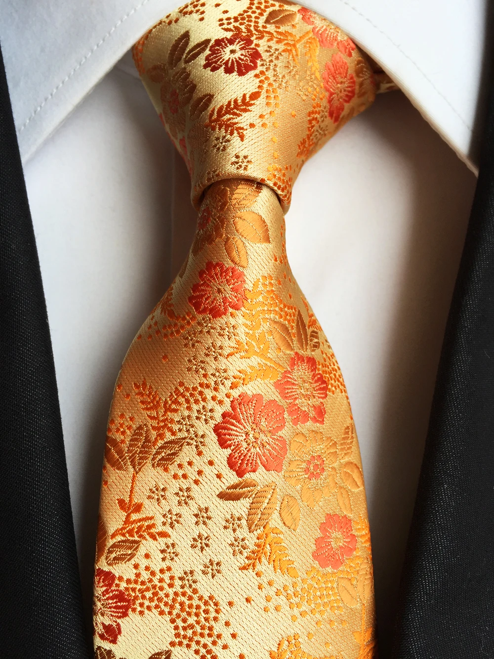 Мода 2017 г. Дизайн 8 см молодых галстук китайский Стильный золотой цветочный, высокое качество нежный Для мужчин тканые Gravata для Для мужчин