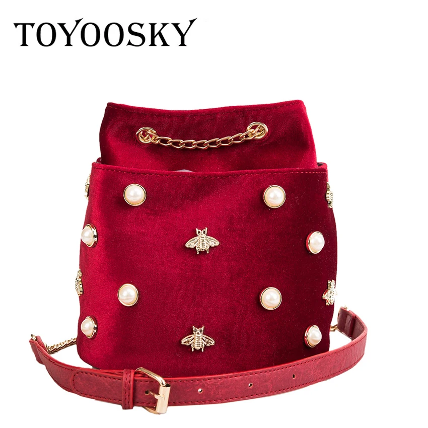 

TOYOOSKY Luxury Brand Women Bucket Bag 2018 New Velvet Chain Shoulder Bag Designer Pearl Bee Decoration Ladies Shoulder Bags