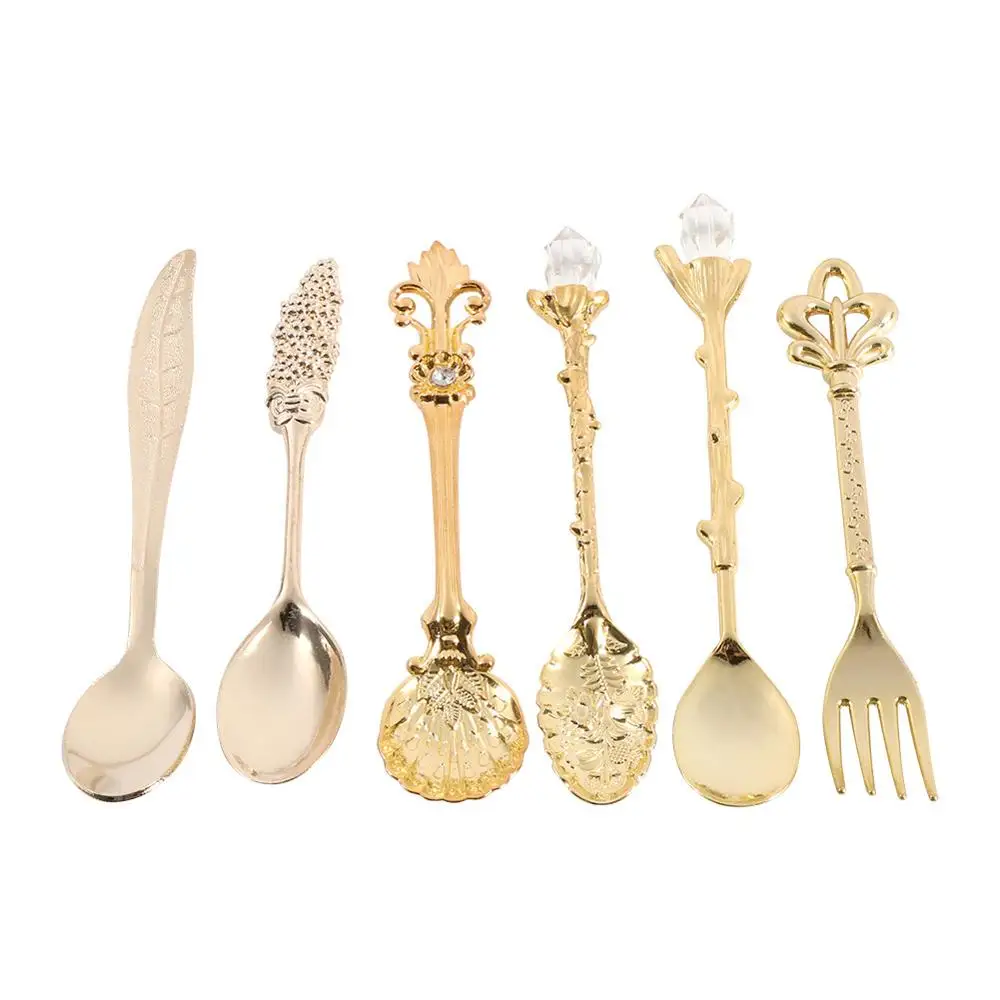 Gold 6pcs/set Mini Tea Spoon Retro Spoon Set Vintage Tea Spoon Coffee Scoops Feeding Tableware Palace Tea Spoon Dining Bar Tableware - Цвет: Gold