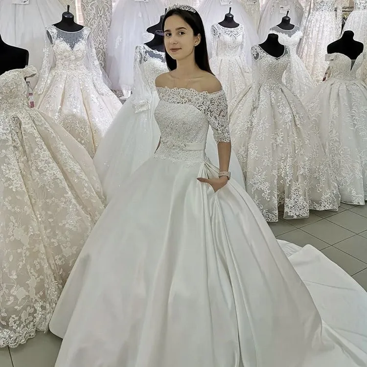 

Cinderella Boat Neck Half Sleeves A-Line Court Train Satin Wedding Dresses Hand Made Bow Sash Lace Up Back Satin Bridal Dresses