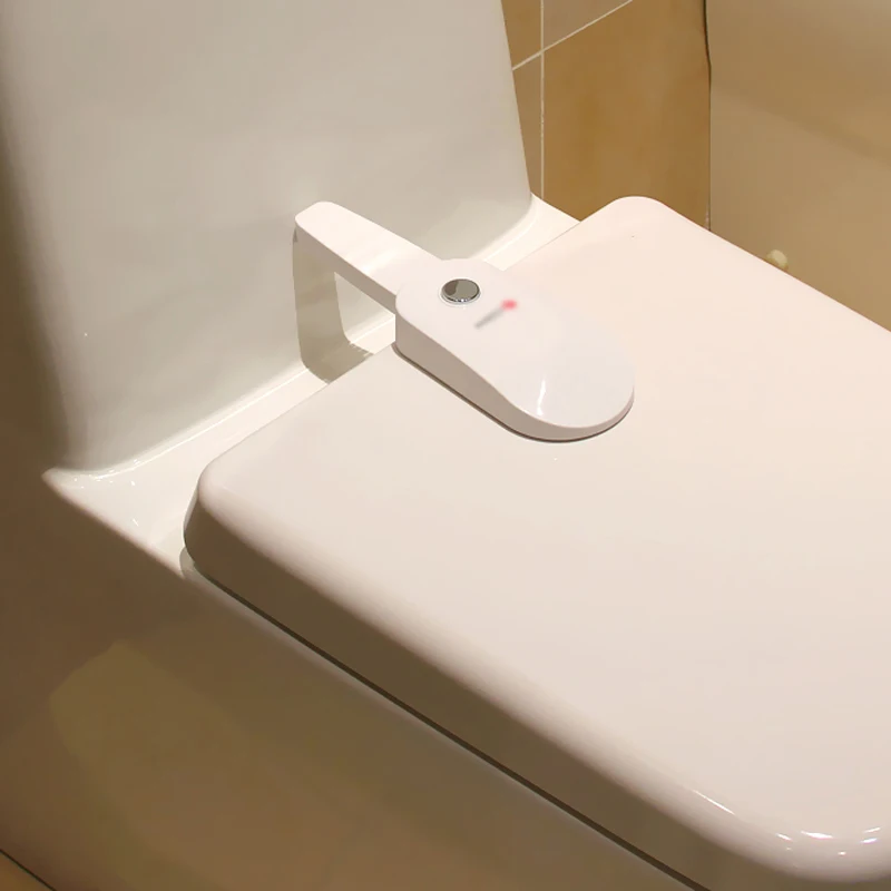 

Toilet seat lock for flat water tank toilet lid lock Prevent infant play toilet water or children throwing things into toilets