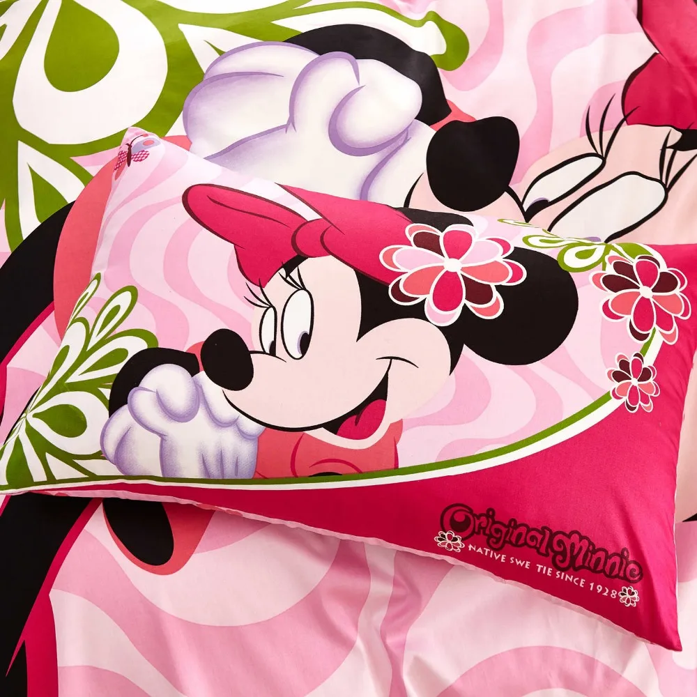 https://ae01.alicdn.com/kf/HTB1oHV2NpXXXXbeXpXXq6xXFXXXY/Pink-Disney-Cartoon-Minnie-Mouse-3D-Bedding-Sets-for-Girls-Bedroom-Decor-Cotton-Bed-Cover-Comforters.jpg