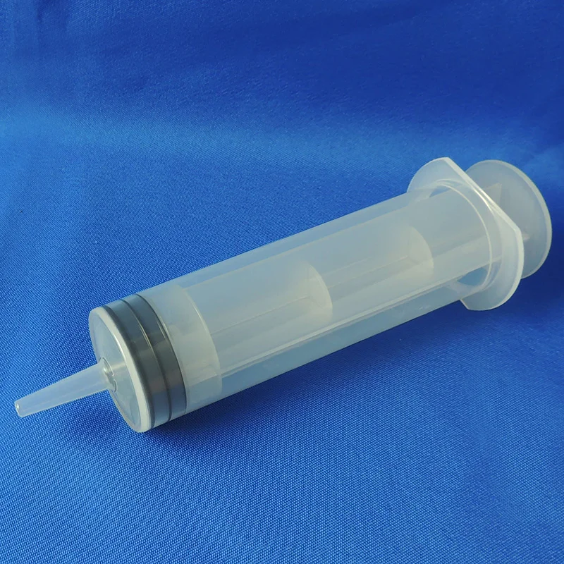 

200ml 200cc the catheter tip syringe white new