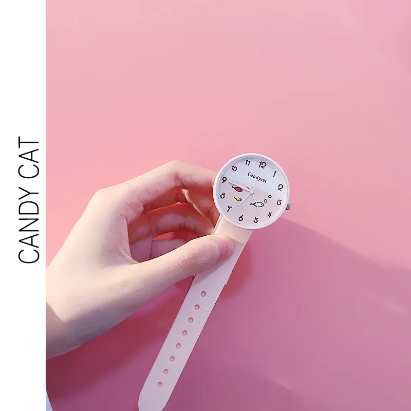 

Big children watch girl cartoon cute soft sister junior high school student high school student small fresh