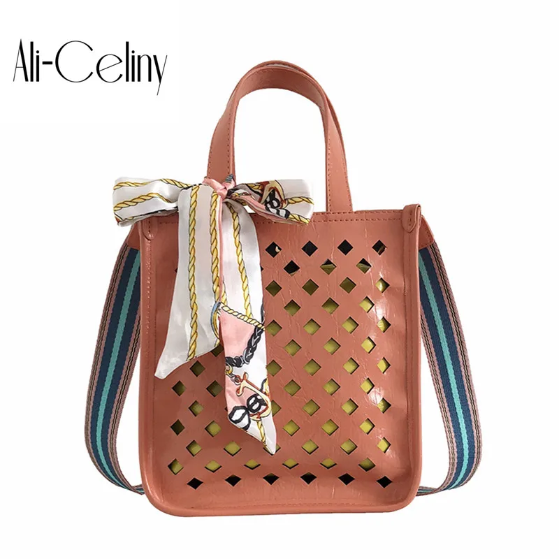 

Girls small bag 2019 new portable shoulder bag Korean version of color Joker Messenger bag small bag Print Handbags