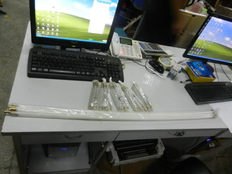 

A central air-conditioning cleaning machine gun pipe pole / brush / condenser / brush rod gun gun brush rod