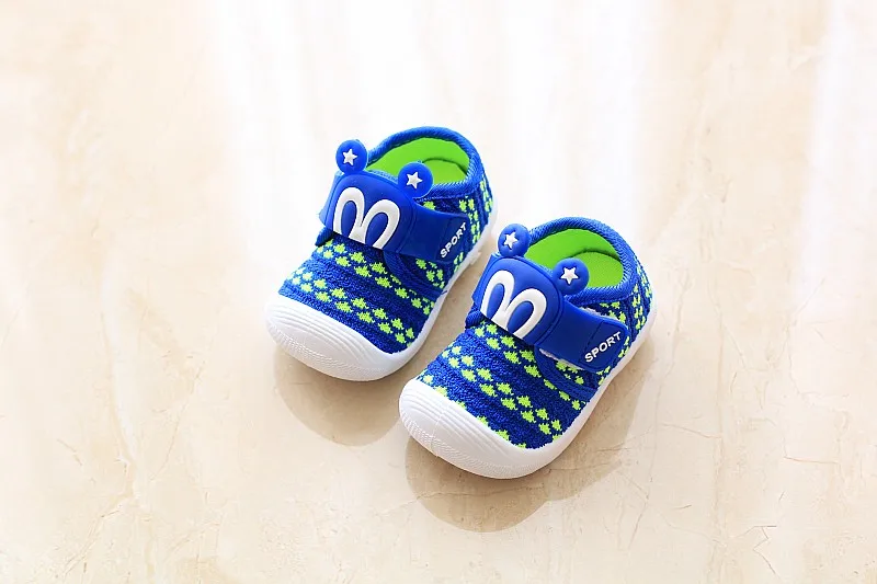 Новая детская обувь дышащая холщовая обувь От 1 до 3 лет с Микки Маусом для мальчиков Стиль обувь удобные девушки детские кроссовки дети