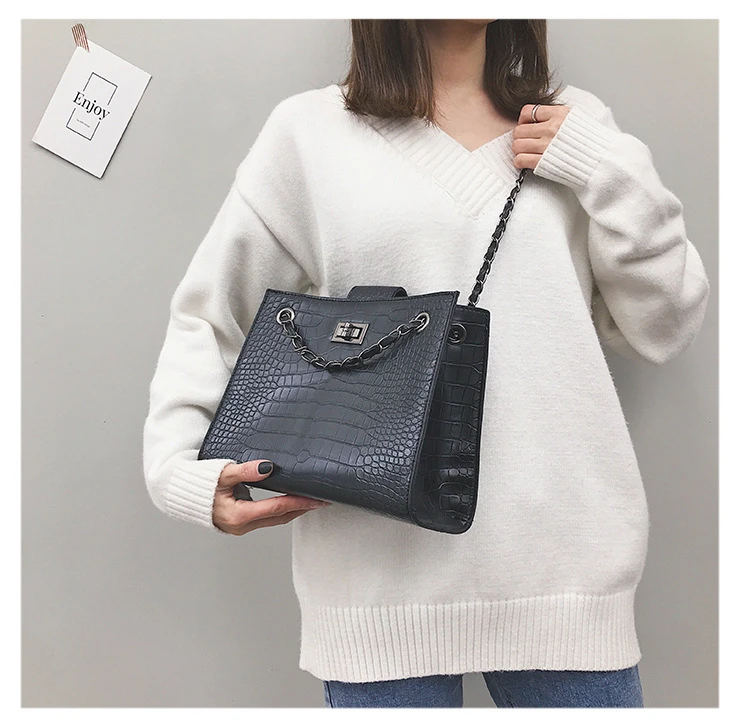 Women messenger bags35