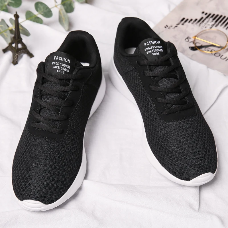 

New Men Running Shoes Lightweight Men Shoes Mesh Comfortable Sports Shoes Male Sneakers Lace Up Training Athletic Footwear 2019