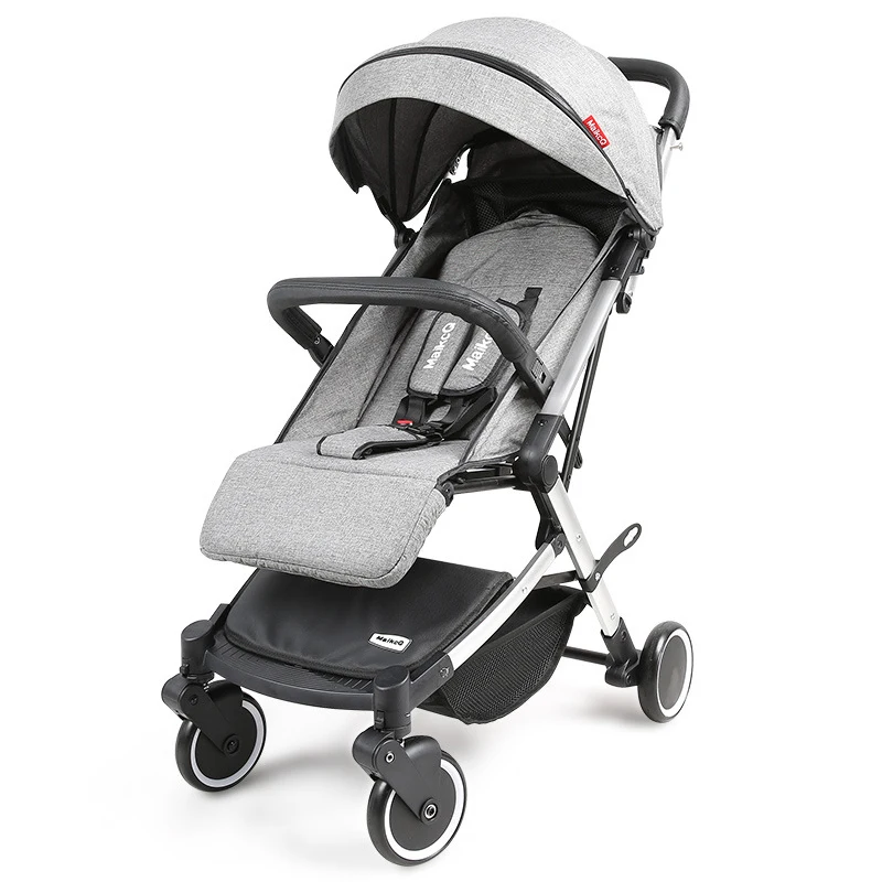 Прогулочная коляска для детей складная с откидывающейся на четыре колеса