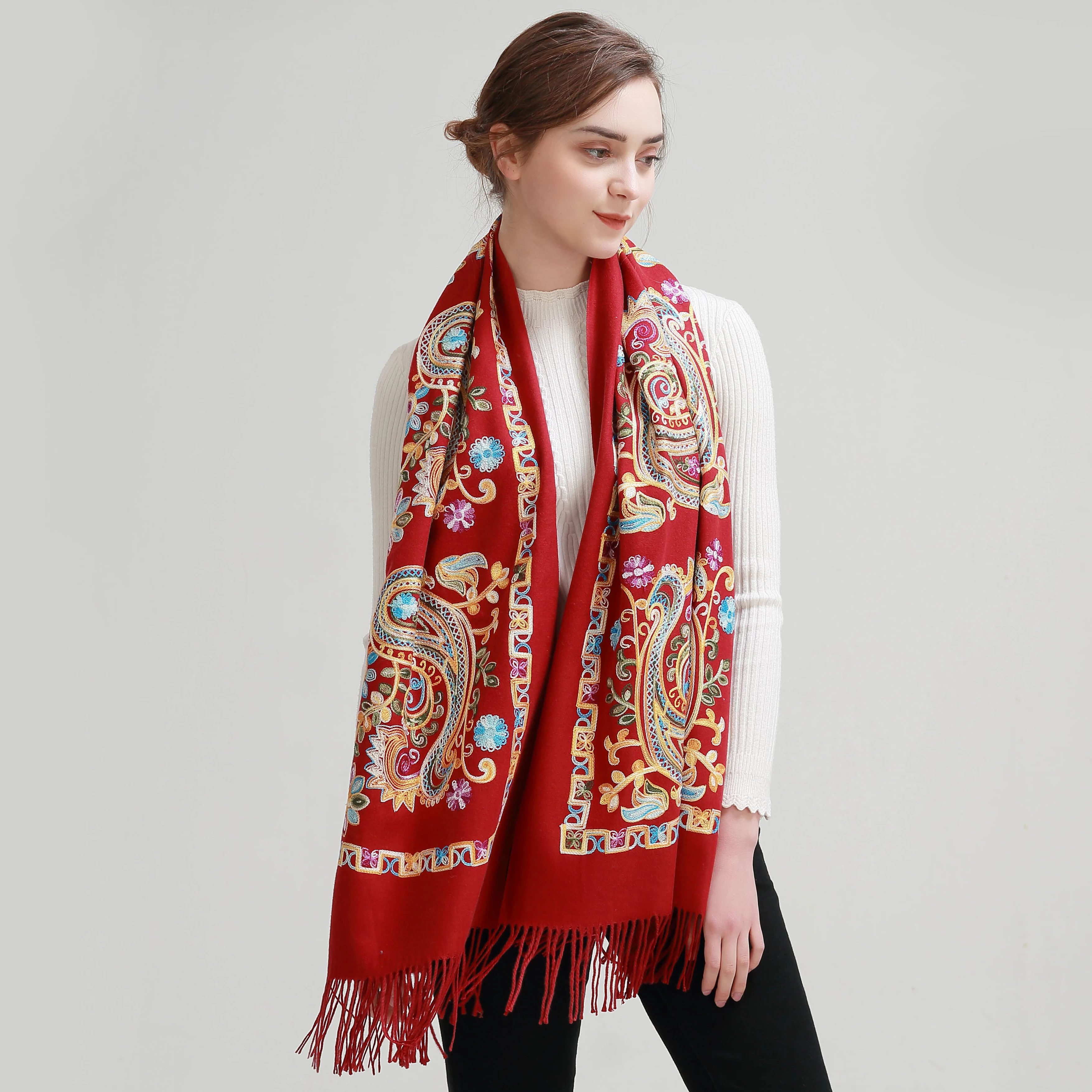 SUMEIKE 2018 Women Cashmere Scarf Embroidery flowers Pattern Women's