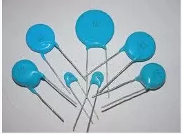 

20PCS Ceramic capacitor 1KV 820 82P Free shipping
