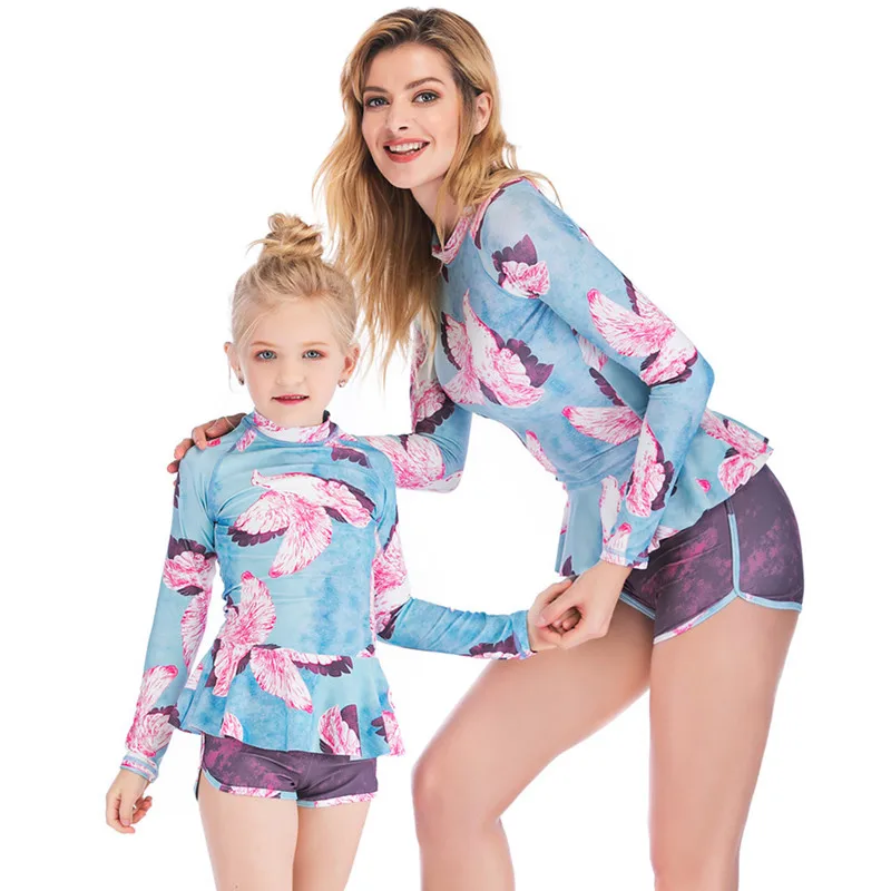 

Mother and Adughter Swimsuits Long Sleeve Floral Shirts +swimming Shorts Trunks Mom and Daughter Dress Family Swimwear Wetsuit