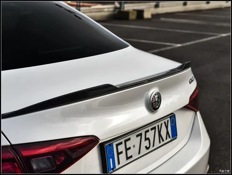 Для Alfa Romeo Giulia спойлер из углеродного волокна задний спойлер багажника черный отделка Quadrifoglio Verde QV стиль-UP