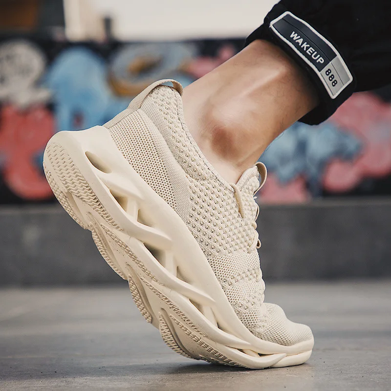 Fly Fabric Male Shoe White Sneakers Leisure Run Shoe Casual Platform Shoes Men Masculino Adulto Zapatos De Hombre Trainers