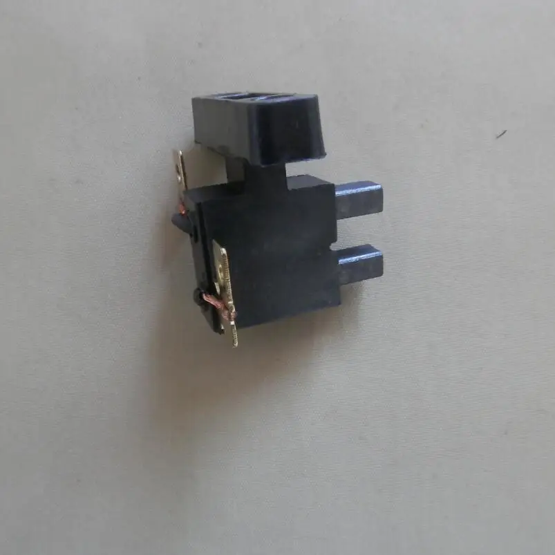 4KW 7KW CARBON BRUSH&HOLDER 13