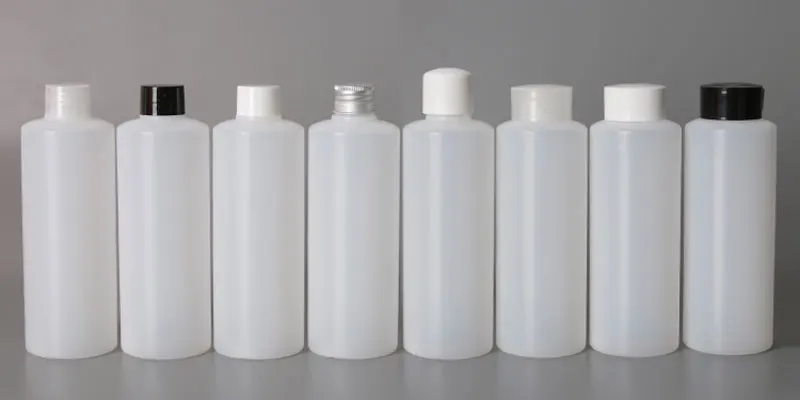 300ml PE bottle with caps (4)