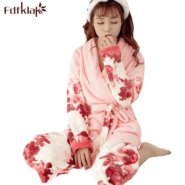 

Long Sleeve Flannel Bathrobe 2017 Autumn Winter New Print Sexy Bathrobe Dressing Gowns Warm Robe Women's Night Robes Q379