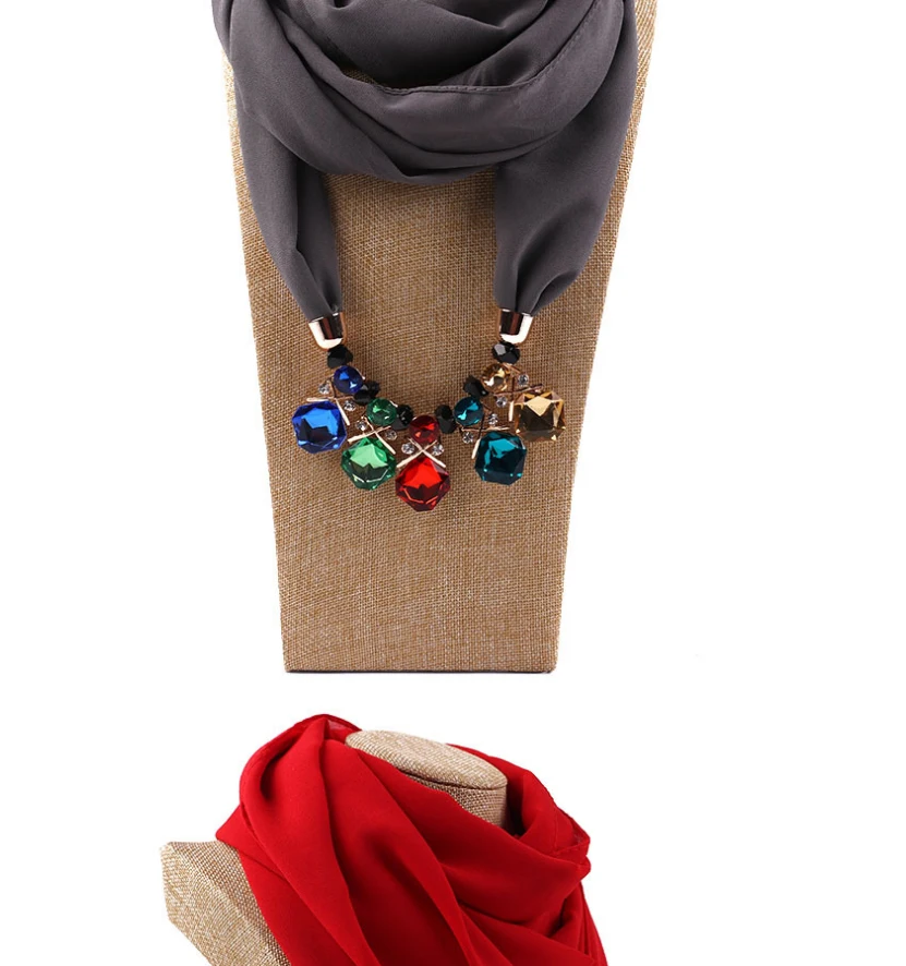 pendant-scarf_21