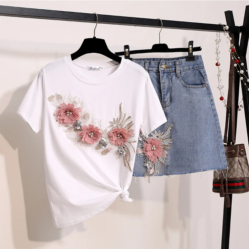 

2019 Runway 2Pcs Summer Stylish Embroidery 3D Flower Short Sleeved Tshirt+Heavy Work Jean Rippered Hole Denim Short skirt Suit