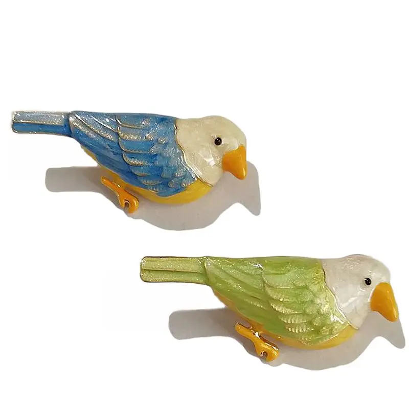 

2018 new color enamel glaze, popular blue blue feather, Bird Brooch.