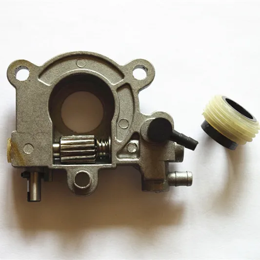 

Oil Pump & Worm for Chinese 6200 662 Chainsaw 62CC chain saw parts