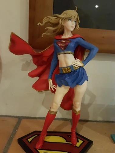 Justice League DC Comics Super Ragazze Supergirl Figura Bambola del ПВХ фигурка Коллекционная модель игрушки