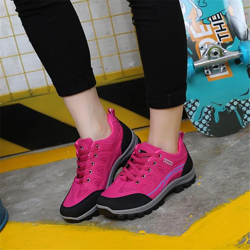 

Women Outdoor Waterproof Hiking Shoes Travel Shoes 2019 Autumn Non-slip Breathable Sneakers Men Trekking Shoes Climbing Shoes