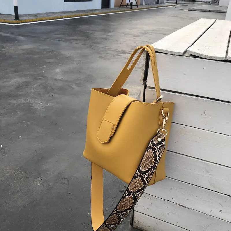 Женская сумка, сумка на плечо, переносная, змеиный, широкий плечевой ремень, через плечо, из искусственной кожи, большая вместительность, дизайнерская, два кармана - Цвет: yellow