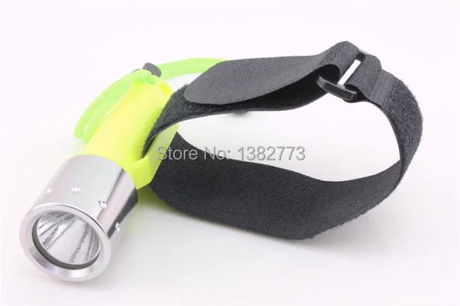cree t6 diving flashlight  (12).jpg