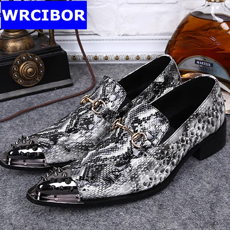 

New fashion 2017 men pointed toe rivets dress shoes multicolor Genuine leather  sapato social italian men wedding party shoes