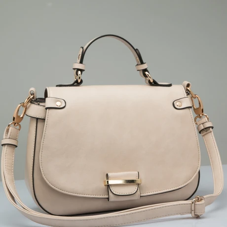 

Women casual cowhide messenger bag small female brown black single shoulder bag new brand designer brief all-match bag