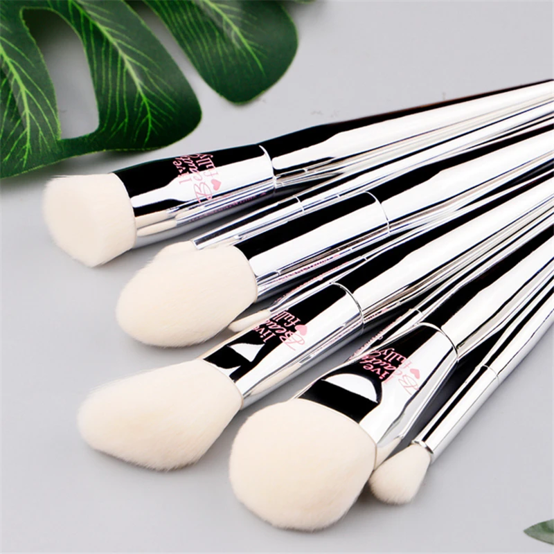 Набор серебряных кистей для макияжа IT Cosmetics 8/9 шт Профессиональный набор пудры