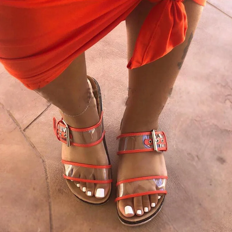 KHTAA/женские шлепанцы; летняя прозрачная обувь на плоской подошве; прозрачные шлепанцы с открытым носком и пряжкой на ремешке; женская уличная обувь; Новинка года; пляжные вьетнамки