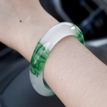 

China Genuine natural white jade ice floating flower jade bracelet female color