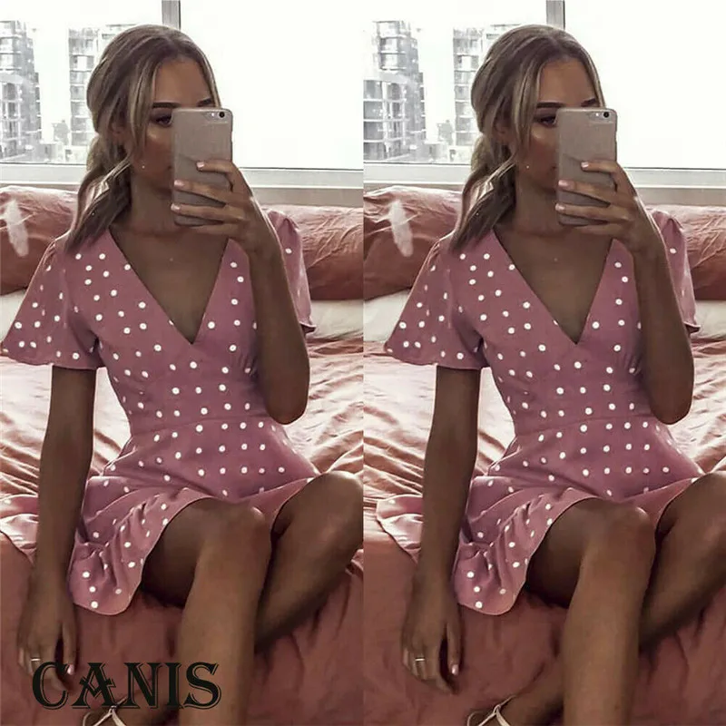 

Women Mini Boho Dot Dress Summer Beach Short Sleeve V neck Evening Party Bohemian Beach Dress 2019 Summer Style Sundress Dresses