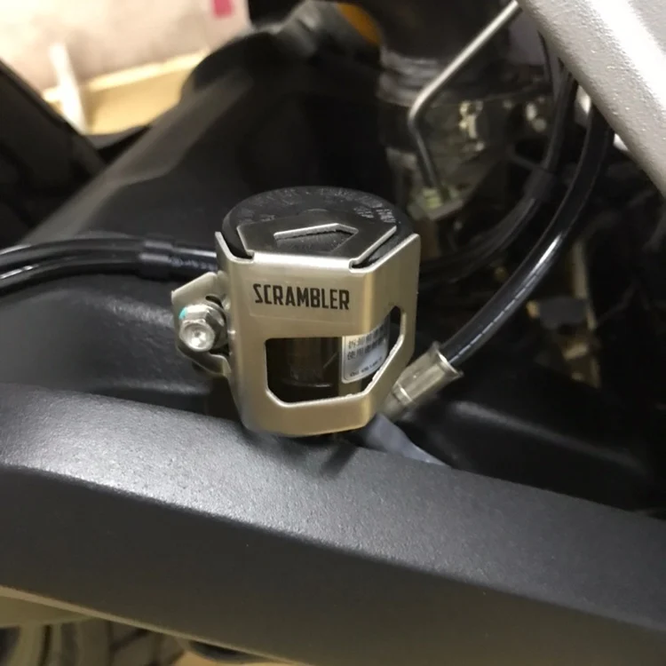 

Suitable for self-swimming 800 scrambler climbing 800 1100 scrambler rear brake cup and rear brake oil cup oil can protection