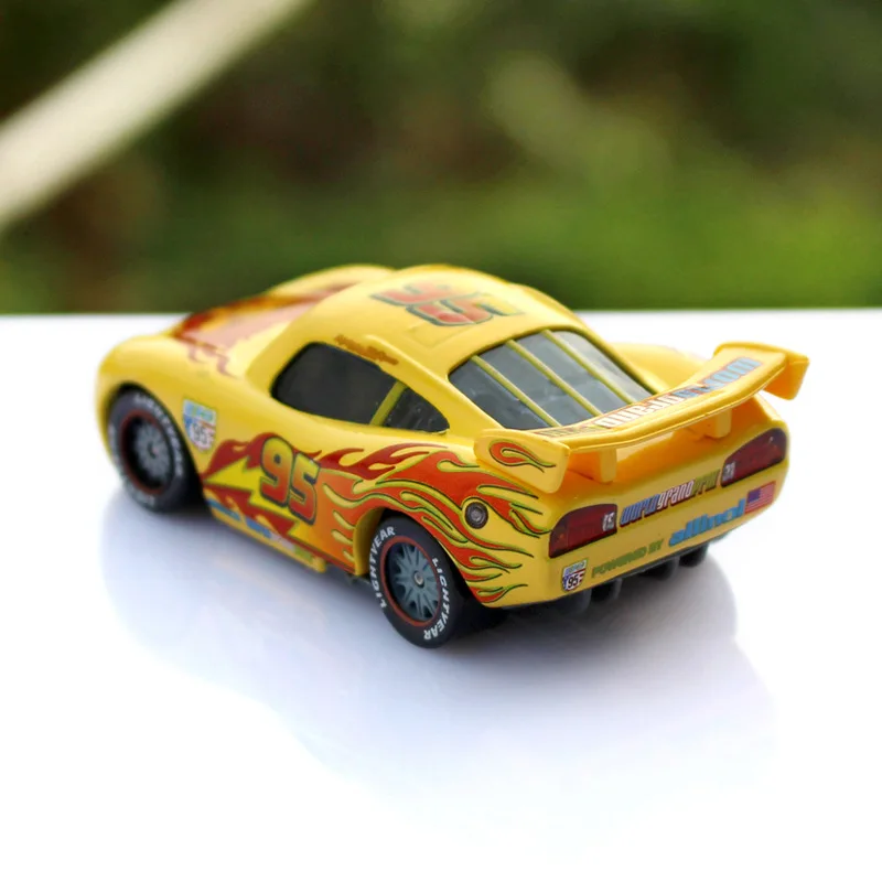 1:55 Disney Pixar машинки Ограниченная серия Lightning McQueen цвет желтый синий размеры 34–43