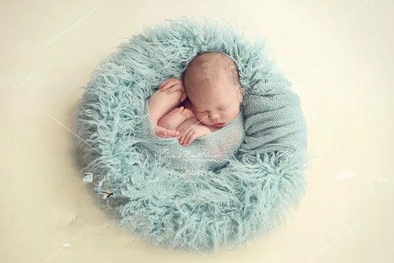 Cheap circle pure wool fur blanket newborn props infant basket filler stuffer photo baby photography backdrops Cheap circle pure wool fur blanket newborn props infant basket filler stuffer photo baby photography backdrops