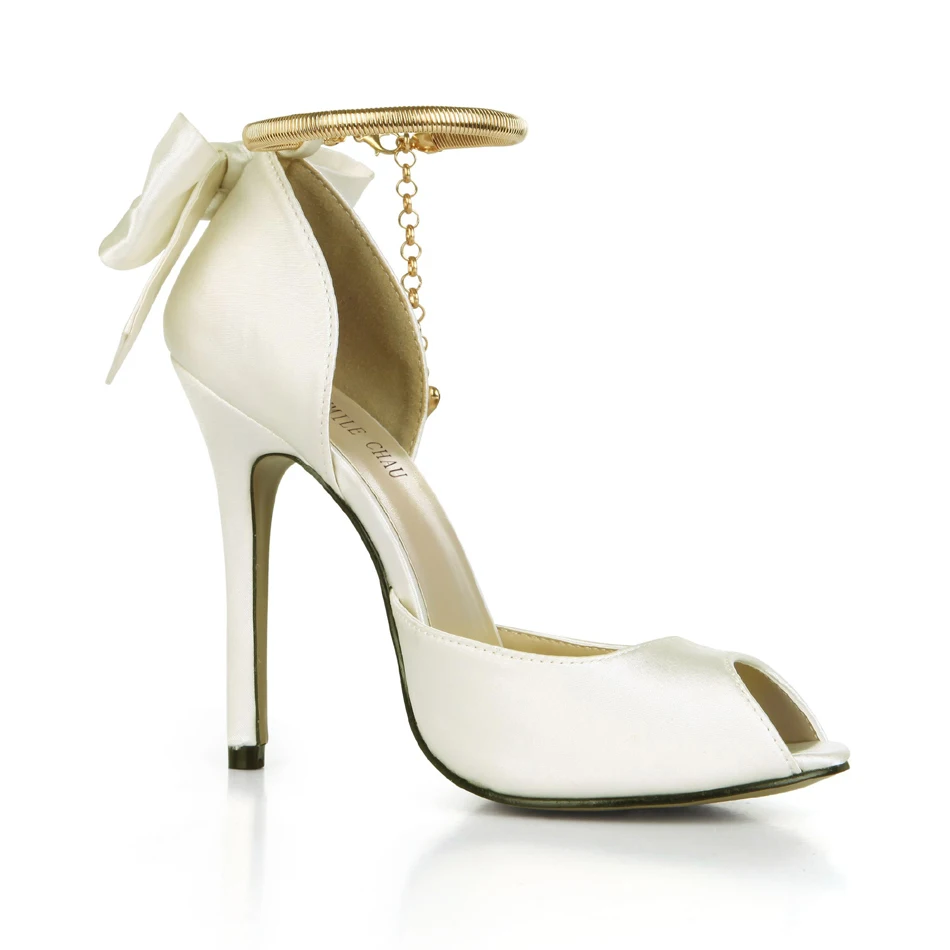 CHMILE CHAU/атласные свадебные туфли для невесты цвета слоновой кости; женские туфли-лодочки с открытым носком на высоком тонком каблуке с цепочкой и бантом; zapatos mujer; 0640C-k9