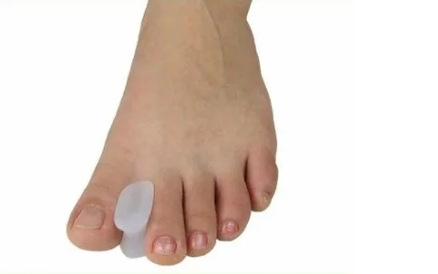 

Retail PACK unisex silicone toe Separator mat toes Orthotic pad as toes separated cushion mat for beauty foot care product!