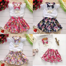 Новинка года; брендовая летняя одежда принцессы для маленьких девочек футболки с цветочным принтом и кружевными рукавами Топы+ юбки+ ожерелье; комплект из 3 предметов