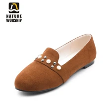Обувь больших размеров; женская обувь из нубука на плоской подошве; сезон лето-осень; лоферы; модная обувь с жемчугом; неглубокие повседневные туфли без застежки