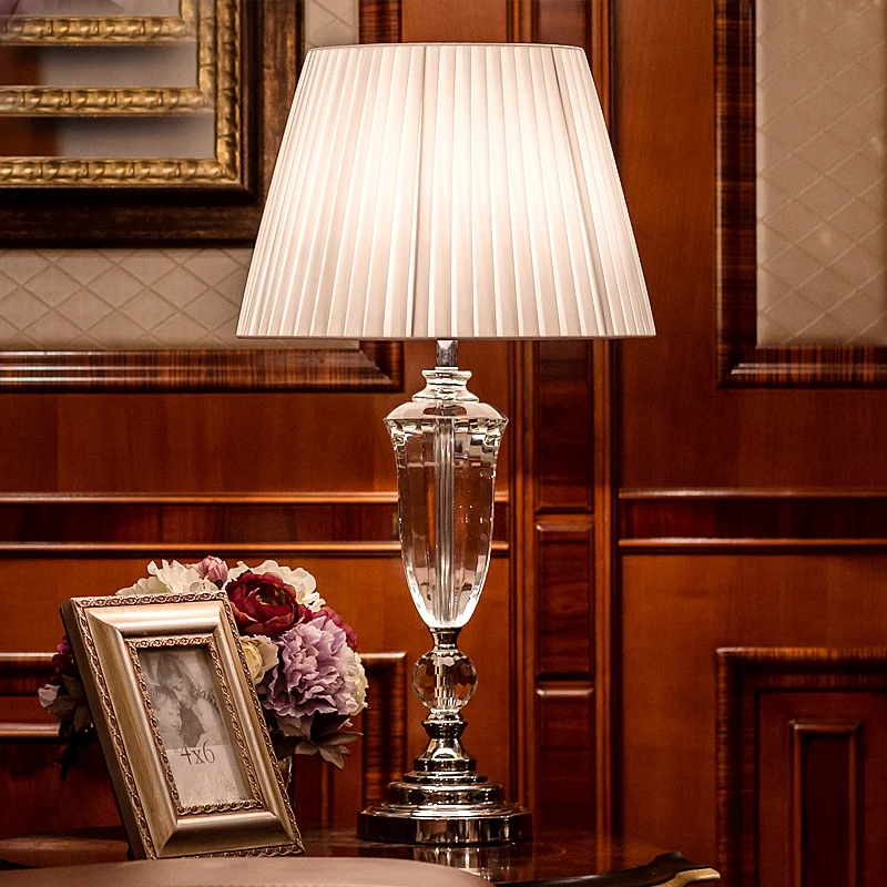 Luxary classic American bedroom table light foyer European crystal table lamp glass tall table light bedside hotel table lamp