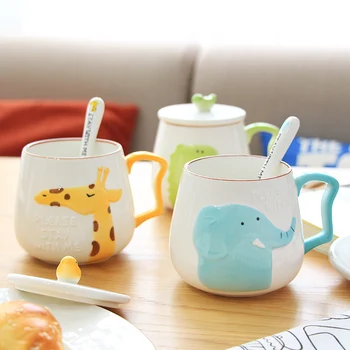 

Animal relief ceramic drinking mug with lid spoon children cartoon cute home fresh belly mug with a lid