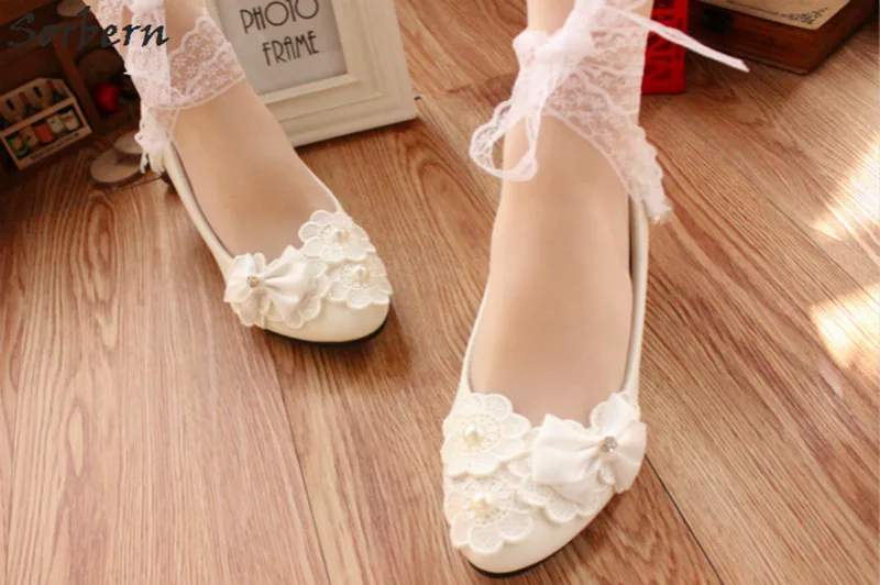 Sorbern; белые свадебные туфли с бантом; милые свадебные туфли на каблуке «рюмочка» со шнуровкой и ремешком на щиколотке; модные туфли-лодочки на каблуке с бабочкой