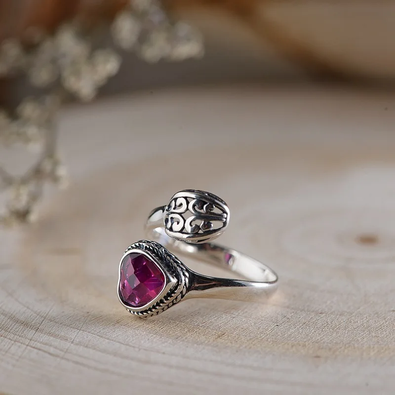 

2019 Alexandrite Women Anel Feminino Rings Contracted Female Thai Resto Ancient Ways Process Open Hearts Corundum Ring