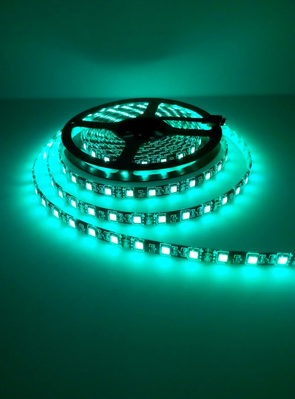 Светодиодная лента 5050 RGB черная печатная плата 12 В постоянного тока гибкая