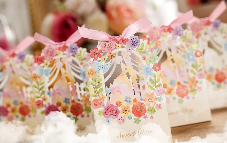 Романтическая Свадебная подарочная сумка, элегантные роскошные украшения, цветы, помолвка, лазерная резка, вечерние, сладкие сувениры, свадебная бумажная коробка для конфет